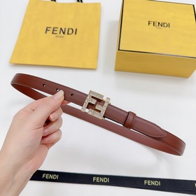 Новая модель на официальном сайте Fendi, 2,0 см, двусторонняя кож