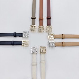 Новая модель на официальном сайте Fendi, 2,0 см, двусторонняя кож