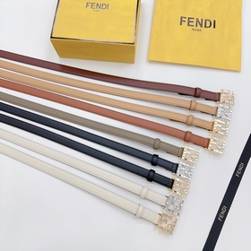 Новая модель на официальном сайте Fendi, 2,0 см, двусторонняя кож