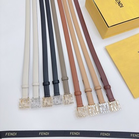Новая модель на официальном сайте Fendi, 2,0 см, двусторонняя кож