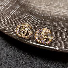 Реальные фотографии высококачественных сережек-гвоздиков Gucci с 