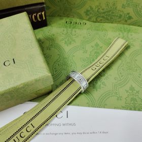 Этот изящный перстень Gucci сочетает в себе переплетенные буквы G