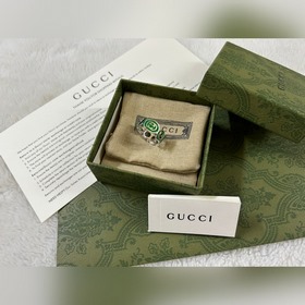 Gucci Грин-эмалевое кольцо с двойной буквой G, размер 12-24