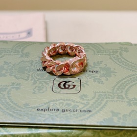 Новейшие модели колец Gucci более высокого качества, такие же, ка