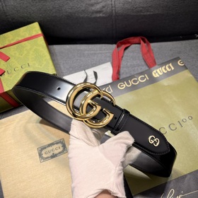 Gucci  Ширина 4,0 см  Каждый сезон логотип бренда обновляется,