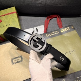 Gucci  Ширина 4,0 см  Каждый сезон логотип бренда обновляется,