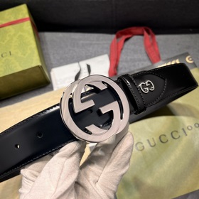 Gucci  Ширина 4,0 см  Каждый сезон логотип бренда обновляется,