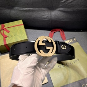 Gucci  Ширина 4,0 см  Каждый сезон логотип бренда обновляется,