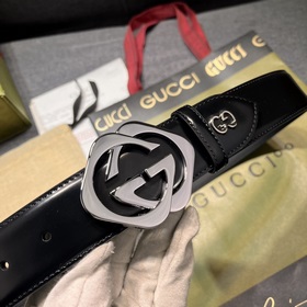 Gucci  Ширина 4,0 см  Каждый сезон логотип бренда обновляется,