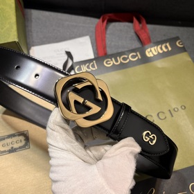Gucci  Ширина 4,0 см  Каждый сезон логотип бренда обновляется,