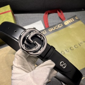 Gucci  Ширина 4,0 см  Каждый сезон логотип бренда обновляется,