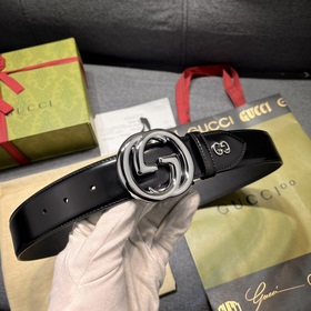 Gucci  Ширина 4,0 см  Каждый сезон логотип бренда обновляется,