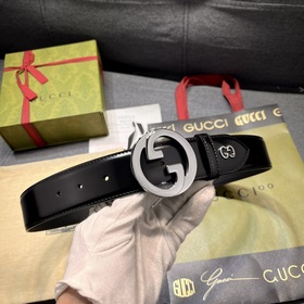 Gucci  Ширина 4,0 см  Каждый сезон логотип бренда обновляется,