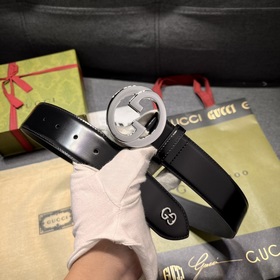 Gucci  Ширина 4,0 см  Каждый сезон логотип бренда обновляется,