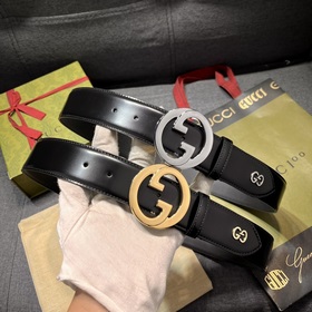 Gucci  Ширина 4,0 см  Каждый сезон логотип бренда обновляется,