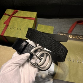 Gucci  Ширина 4,0 см  Новая модель Знаковая ткань GG в черном ц
