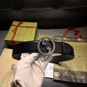 Gucci, ширина 4,0 см. Новая коллекция одежды «Gucci Love Parade»