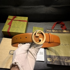Gucci, ширина 4,0 см. Новая коллекция одежды «Gucci Love Parade»