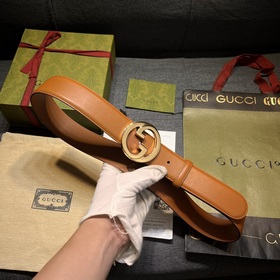 Gucci, ширина 4,0 см. Новая коллекция одежды «Gucci Love Parade» 