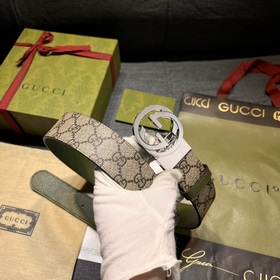 Каждый сезон Gucci представляет новую коллекцию GG Marmont, вдохн
