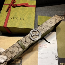 Каждый сезон Gucci представляет новую коллекцию GG Marmont, вдохн