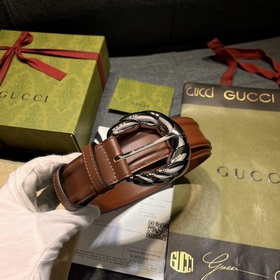 Gucci  Ширина 4,0 см  Новая модель Продолжая лидировать в серии