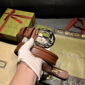 Gucci  Ширина 4,0 см  Новая модель Продолжая лидировать в серии