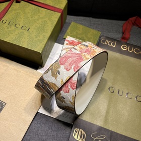 Gucci, ширина 4,0 см, новая модель. Соединяя прошлое и настоящее 
