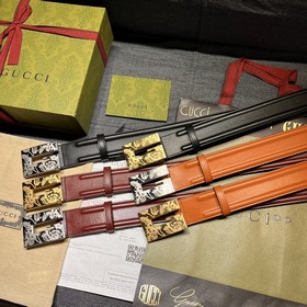 Gucci, ширина 4,0 см, новая модель. Пряжка в форме буквы G являет