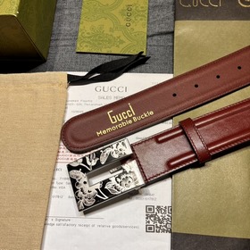 Gucci, ширина 4,0 см, новая модель. Пряжка в форме буквы G являет