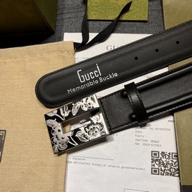 Gucci, ширина 4,0 см, новая модель. Пряжка в форме буквы G являет
