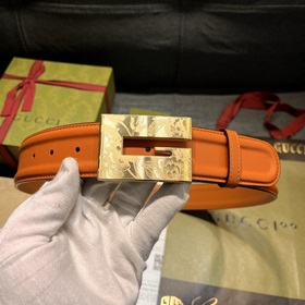 Gucci, ширина 4,0 см, новая модель. Пряжка в форме буквы G являет