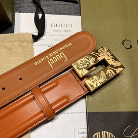 Gucci, ширина 4,0 см, новая модель. Пряжка в форме буквы G являет