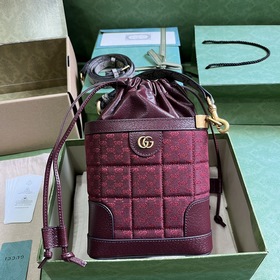 Мини-сумка через плечо из канваса GG. Мужские сумки Gucci преодол
