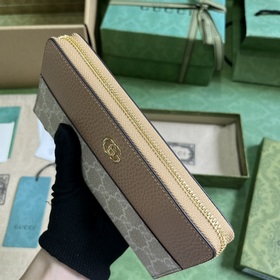 Длинный кожаный кошелек из серии GG Marmont. Этот кошелек для клю