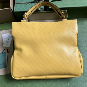 Средняя сумка-тоут из серии Gucci Blondie. Сумкиз серии Gucci Blo