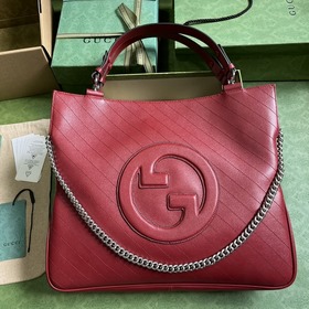 Средняя сумка-тоут из серии Gucci Blondie. Сумкиз серии Gucci Blo