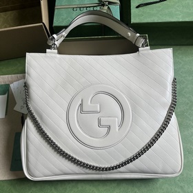 Средняя сумка-тоут из серии Gucci Blondie. Сумкиз серии Gucci Blo