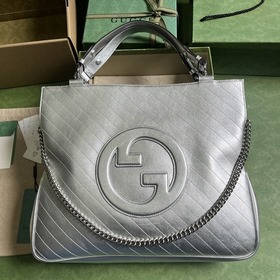Средняя сумка-тоут из серии Gucci Blondie. Сумкиз серии Gucci Blo