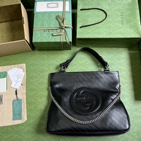 Средняя сумка-тоут из серии Gucci Blondie. Сумкиз серии Gucci Blo