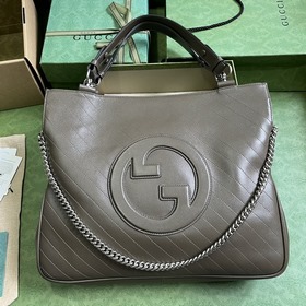 Средняя сумка-тоут из серии Gucci Blondie. Сумкиз серии Gucci Blo