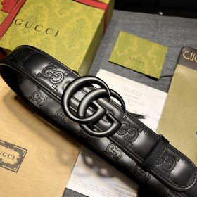Gucci  Ширина 4,0 см  Новая модель Каждый сезон бренд обновляет