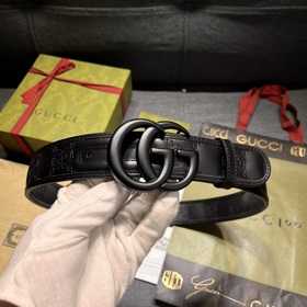 Gucci  Ширина 4,0 см  Новая модель Каждый сезон бренд обновляет