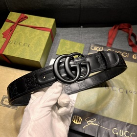 Gucci  Ширина 4,0 см  Новая модель Каждый сезон бренд обновляет