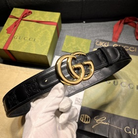 Gucci  Ширина 4,0 см  Новая модель Каждый сезон бренд обновляет