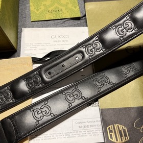 Gucci  Ширина 4,0 см  Новая модель Каждый сезон бренд обновляет