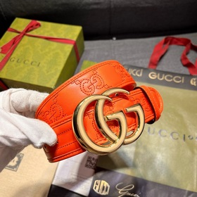 Gucci  Ширина 4,0 см  Новая модель Каждый сезон бренд обновляет