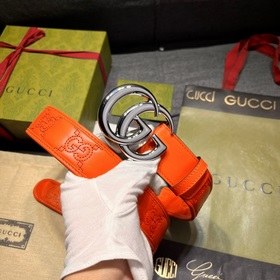 Gucci  Ширина 4,0 см  Новая модель Каждый сезон бренд обновляет