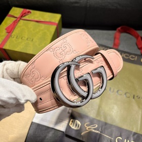 Gucci  Ширина 4,0 см  Новая модель Каждый сезон бренд обновляет