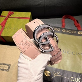 Gucci  Ширина 4,0 см  Новая модель Каждый сезон бренд обновляет